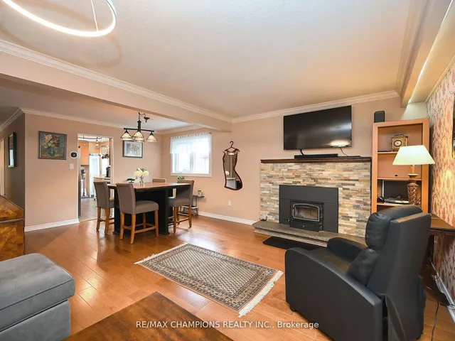 Additional image 6 of 7214 Ridgeland Cres