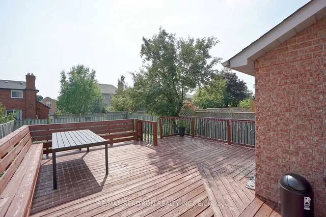 Additional image 39 of 2922 Gulfstream Way