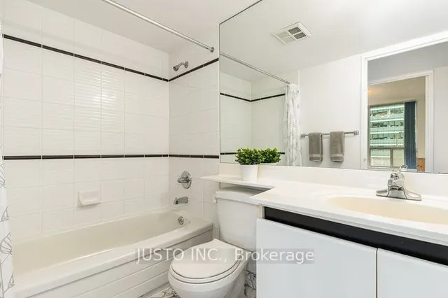 Additional image 9 of 750 Bay St Unit 1108