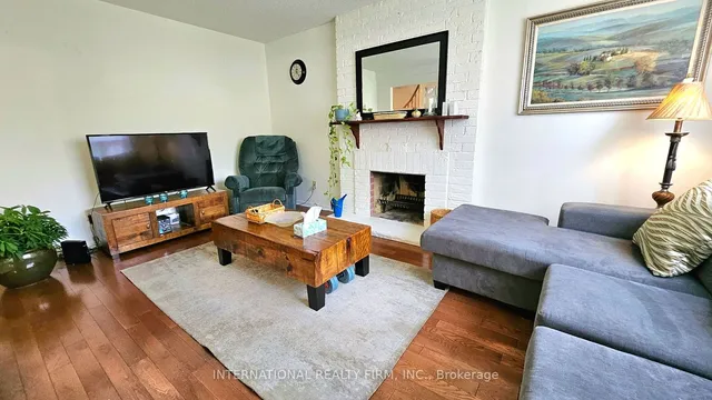 Additional image 15 of 11A NIPISSING Cres