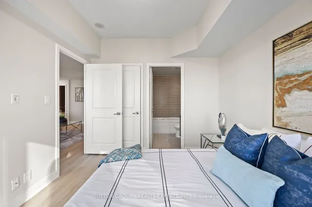 Additional image 16 of 60 Absolute Ave Unit 1901