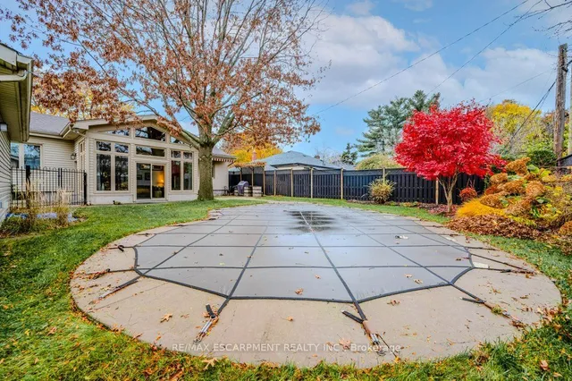 Additional image 37 of 957 Sanford Dr