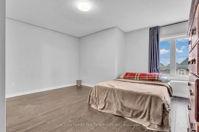 Additional image 27 of 88 Lola Cres