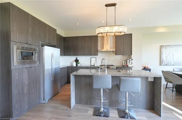 Additional image 10 of 3185 Mintwood Circle Cir