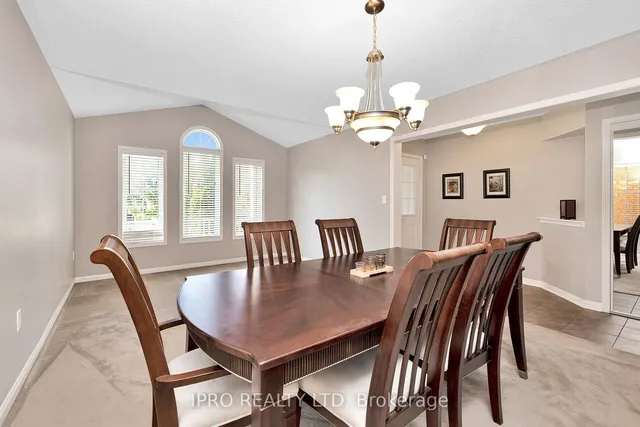 Additional image 7 of 11 Bonavista Dr