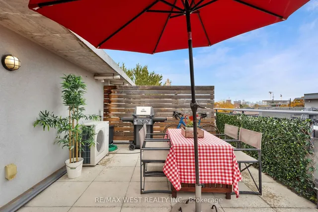 Additional image 34 of 45 Sousa Mendes St Unit 703