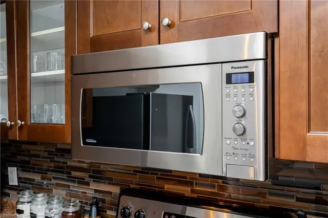 Additional image 31 of 2082 Pine St