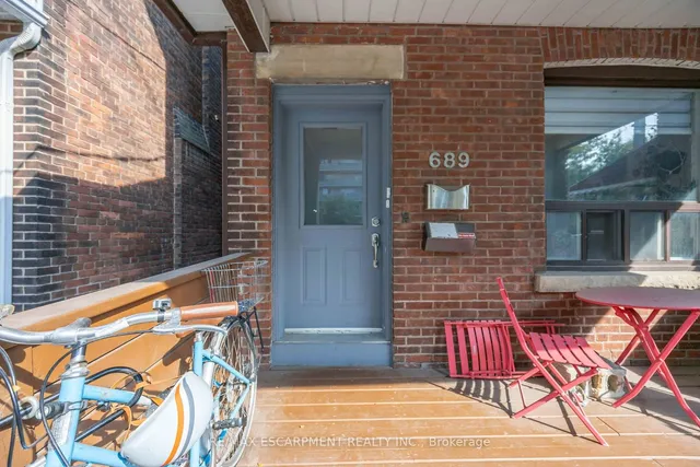 Additional image 35 of 689 Dovercourt Rd