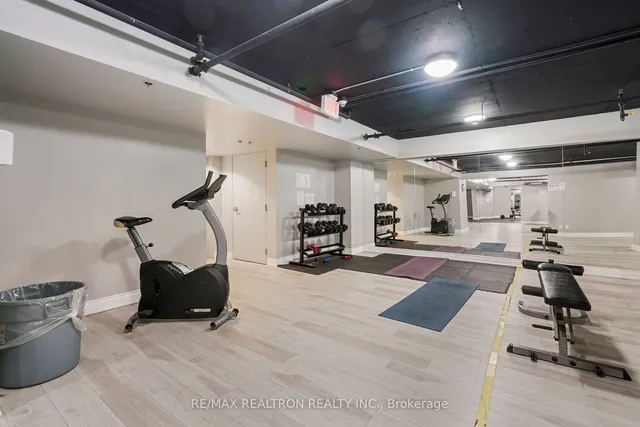 Additional image 31 of 8 Rosebank Dr Unit 11M