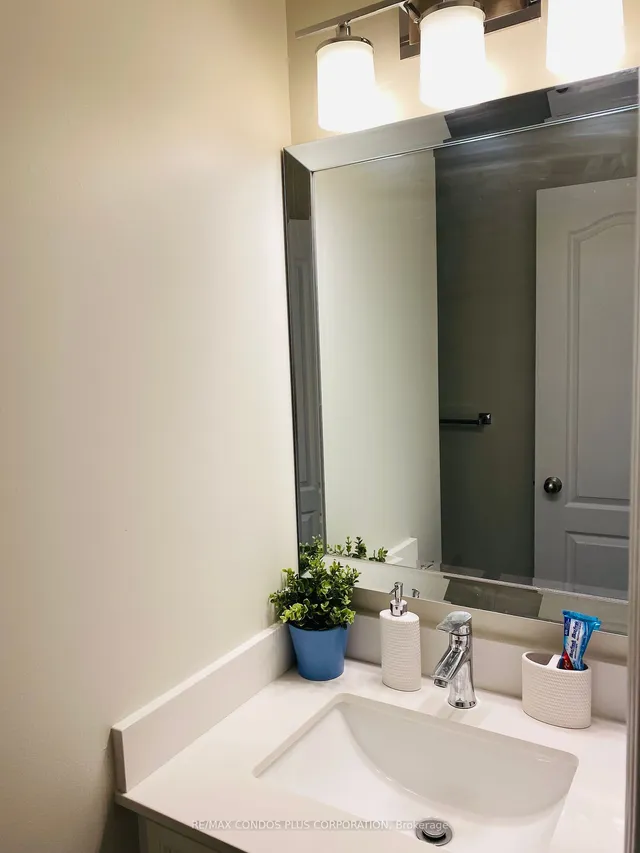 Additional image 12 of 6050 Bidwell Tr Unit 1