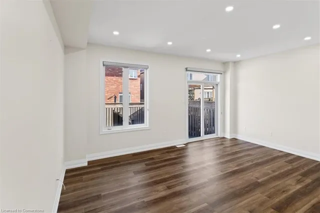 Additional image 22 of 904 Oasis Dr