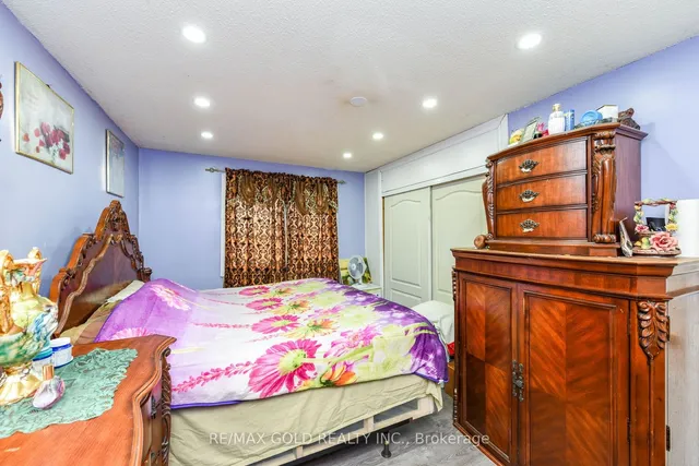 Additional image 22 of 7500 Goreway Dr Unit 35
