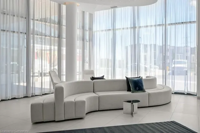 Additional image 39 of 3200 Dakota Common Unit B602