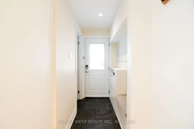 Additional image 12 of 2366 Devon Rd