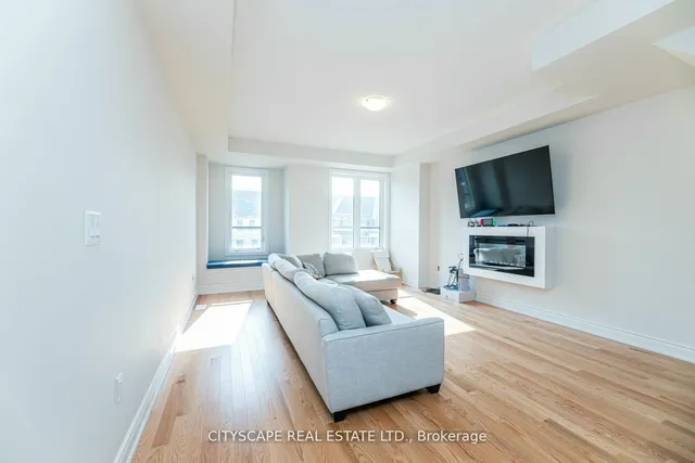 Additional image 27 of 3243 Sixth Line