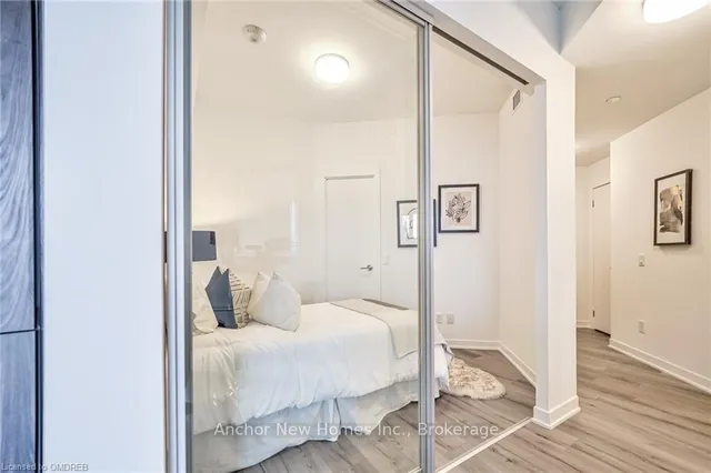 Additional image 32 of 405 DUNDAS St Unit 435