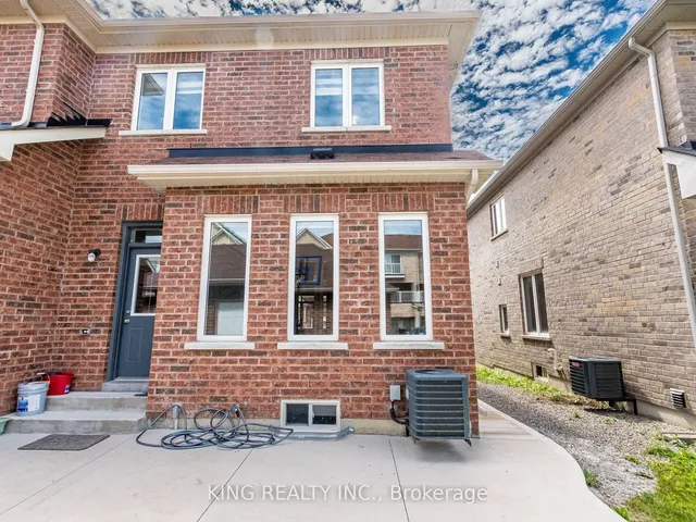 Additional image 32 of 40 Saint Dennis Rd