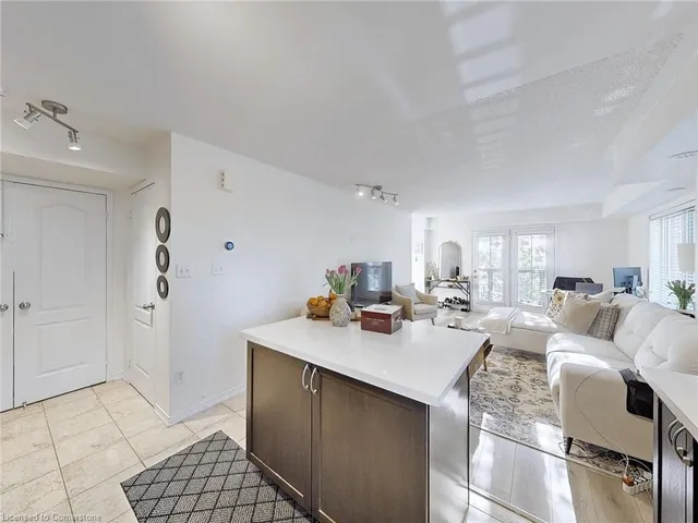 Additional image 11 of 39 Hays Blvd Unit 20