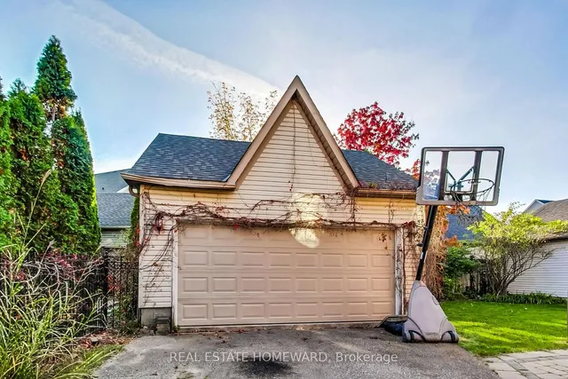 Additional image 40 of 1696 Danthorpe Dr