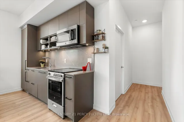 Additional image 19 of 135 East Liberty St Unit 708