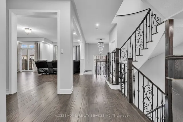 Additional image 21 of 88 Lola Cres