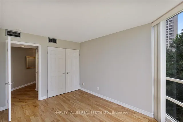 Additional image 27 of 45 Kingsbridge Garden Circ Unit 404