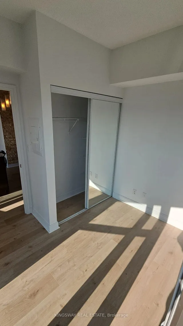 Additional image 8 of 60 Absolute Ave Unit 4004