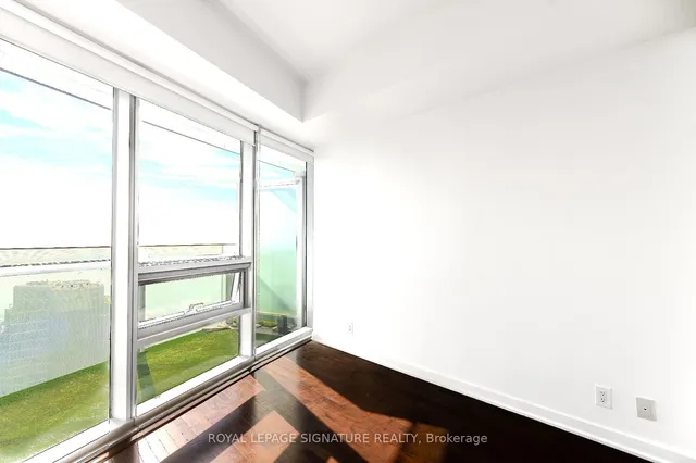 Additional image 30 of 12 York St Unit 4202