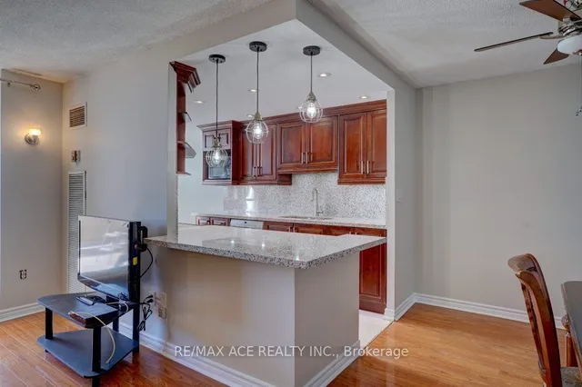 Additional image 16 of 3 Lisa St Unit 1401