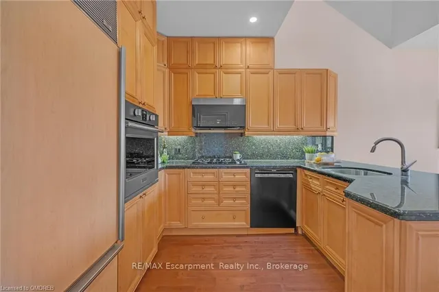 Additional image 13 of 106 FAIRWOOD Pl