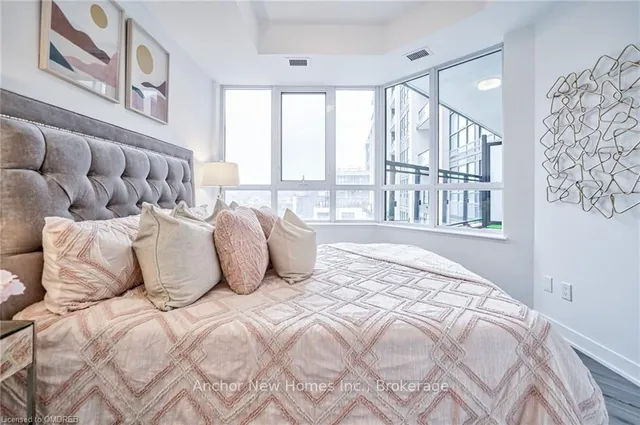 Additional image 26 of 405 DUNDAS St Unit 435