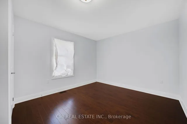 Additional image 21 of 2122 Royal Gala Circ