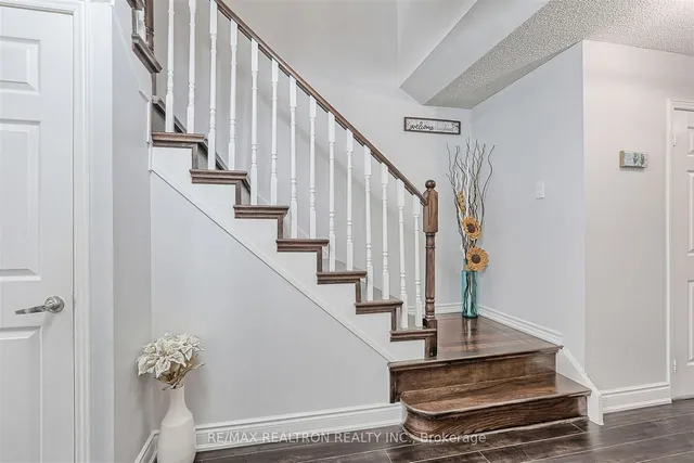 Additional image 17 of 2922 Gulfstream Way