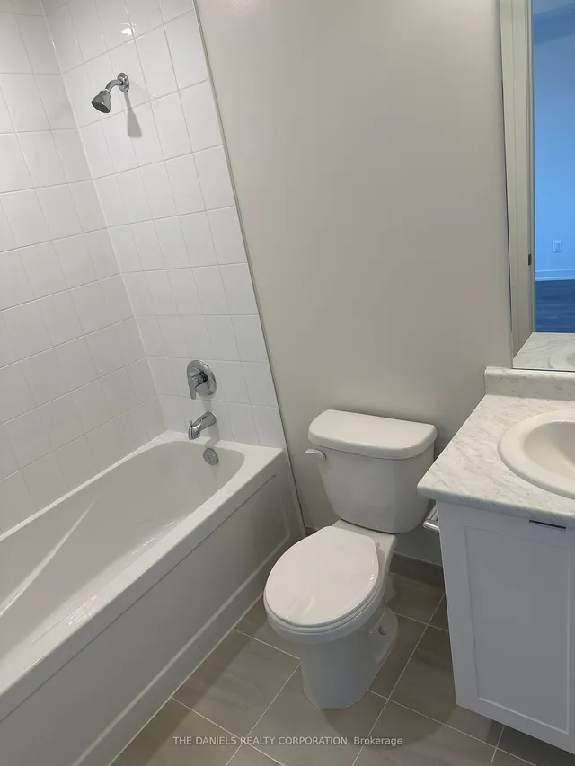 Additional image 11 of 62 Sky Harbour Dr Unit 413