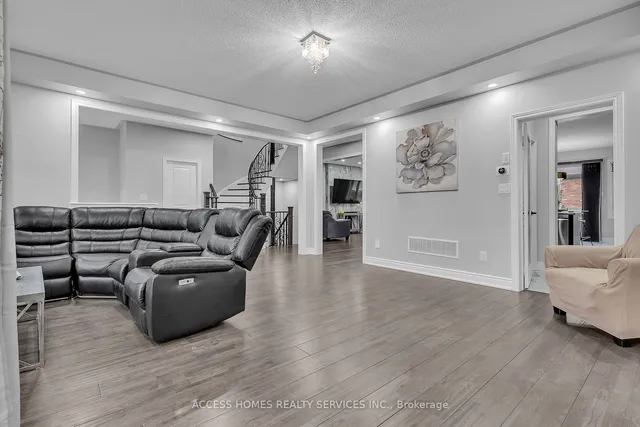 Additional image 8 of 88 Lola Cres