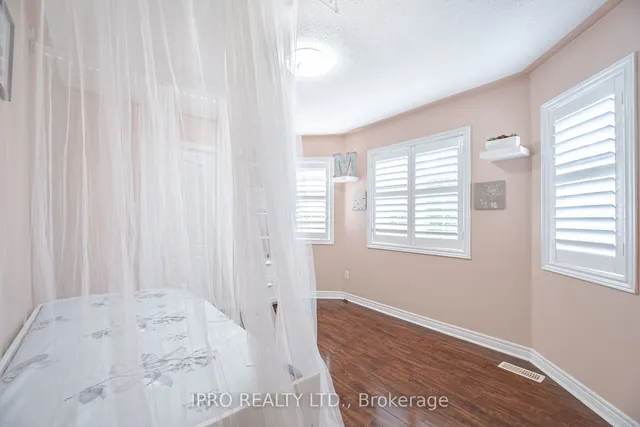 Additional image 28 of 49 Australia Dr