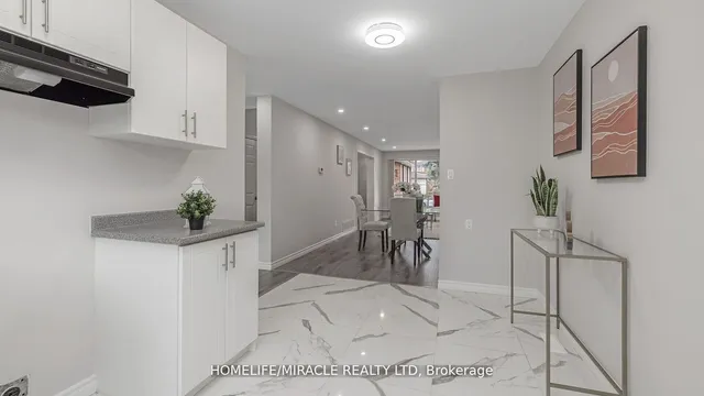 Additional image 4 of 1575 Shale Oak Mews