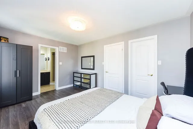 Additional image 28 of 2 October Pl