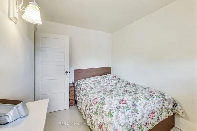 Additional image 25 of 400 Christie St