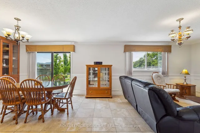 Additional image 25 of 38 Larchmere Ave