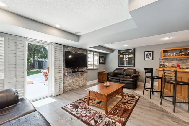 Additional image 26 of 30 Oleander Cres