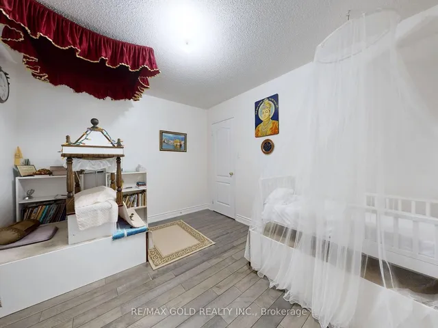 Additional image 26 of 18 Thimbleberry St