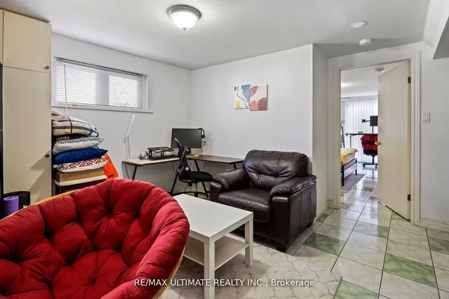 Additional image 23 of 4179 Dursley Cres