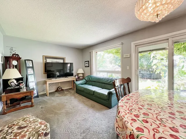 Additional image 12 of 1249 Quest Circ