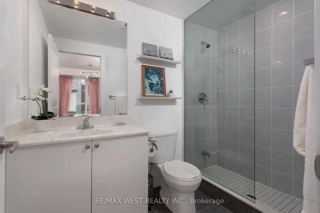 Additional image 22 of 45 Sousa Mendes St Unit 703