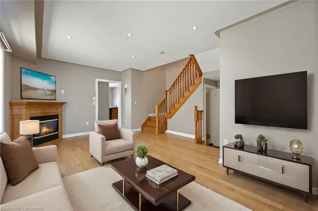 Additional image 4 of 7173 Village Walk