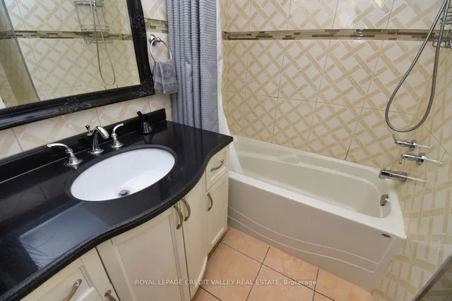 Additional image 21 of 141 Fleetwood Cres Unit 141