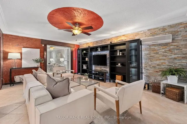 Additional image 11 of 42 Centre St