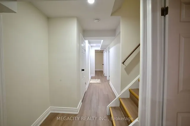 Additional image 5 of 7800 Priory Cres