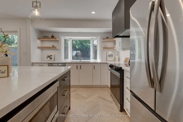 Additional image 13 of 2435 Cyprus Ave